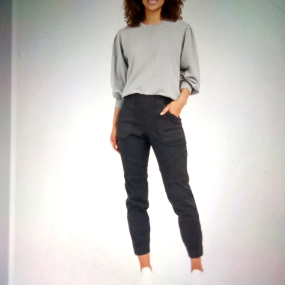 SPANX Denim - Spanx stretch twill cargo Jogger size Medium women